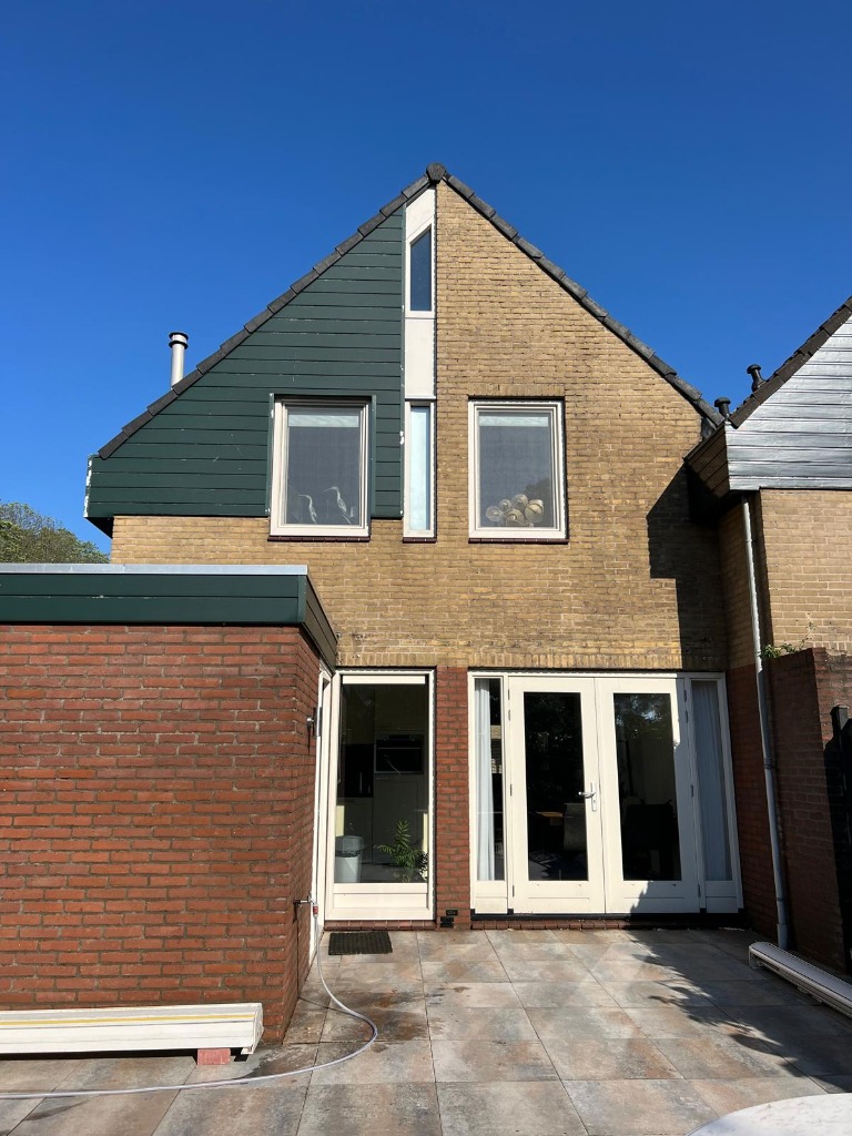 Gereinigte und beschichtete Fassade – Nachher